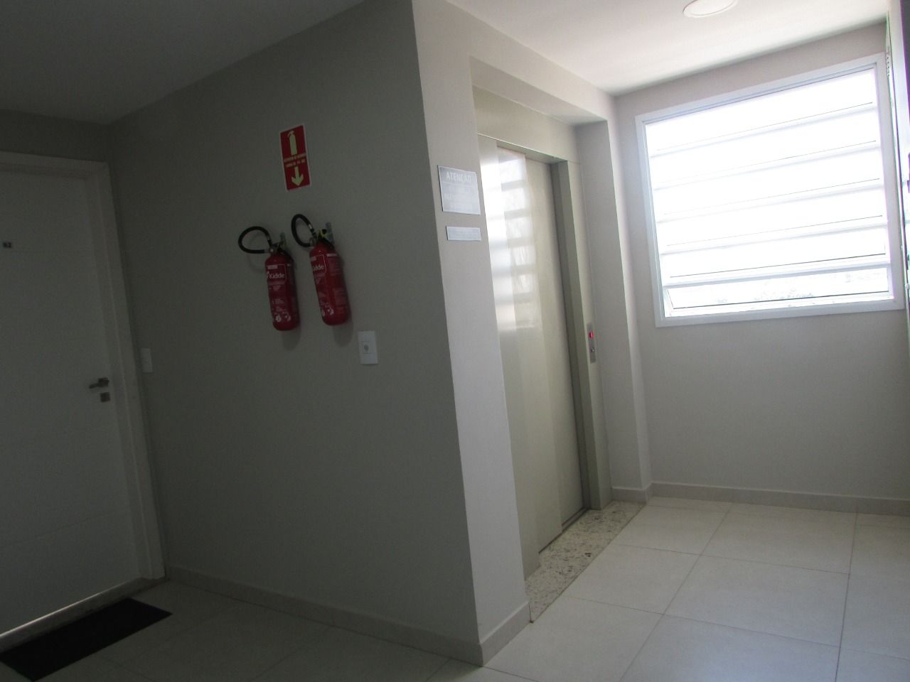 Apartamento para alugar com 2 quartos, 59m² - Foto 6