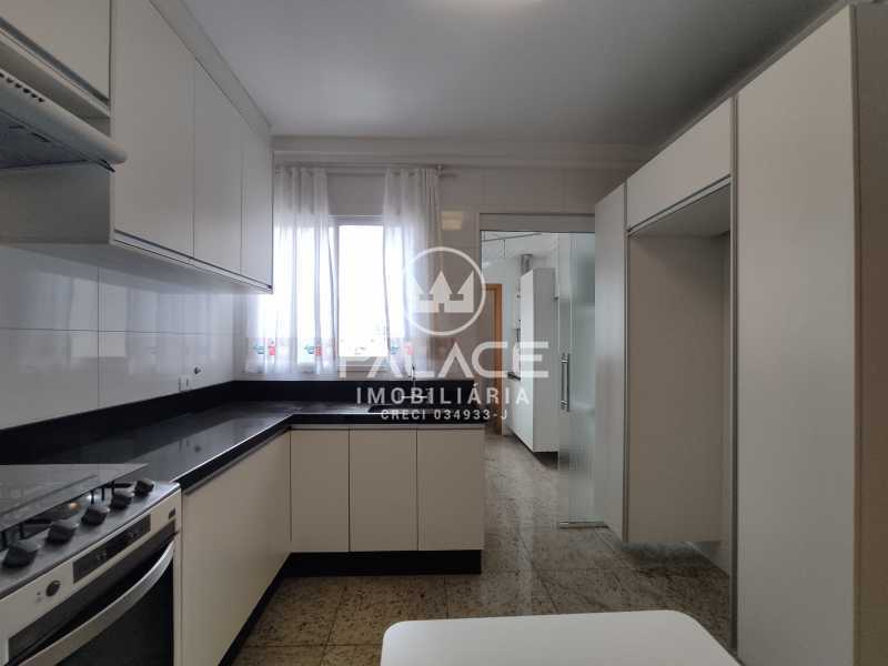 Apartamento para alugar com 3 quartos, 128m² - Foto 25