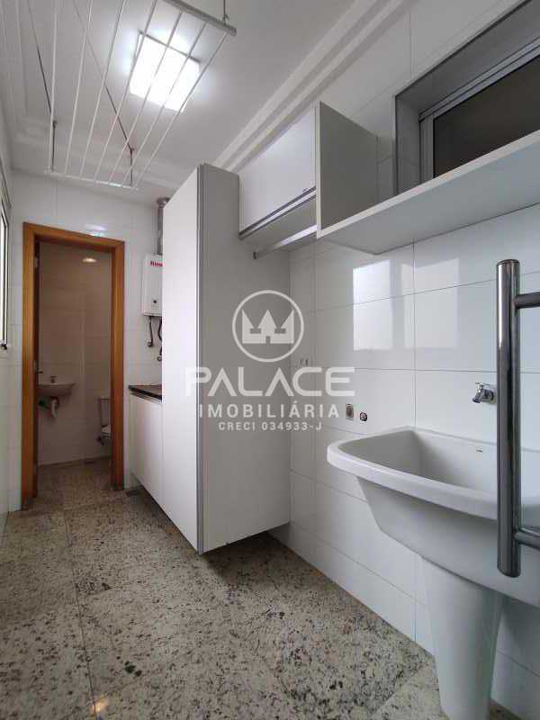 Apartamento para alugar com 3 quartos, 128m² - Foto 28