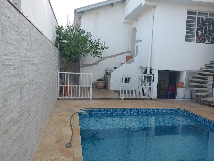 Casa à venda com 2 quartos, 220m² - Foto 27