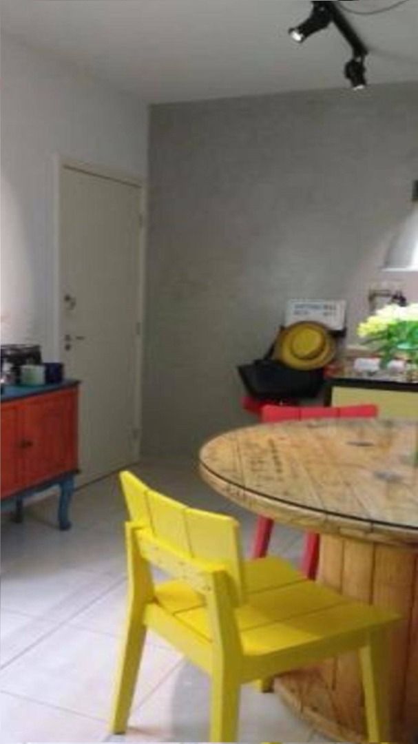 Apartamento à venda com 2 quartos, 47m² - Foto 2