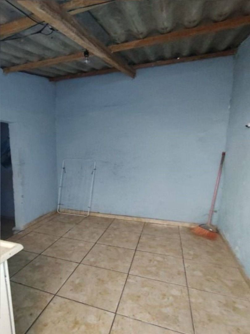 Casa à venda com 2 quartos, 88m² - Foto 4