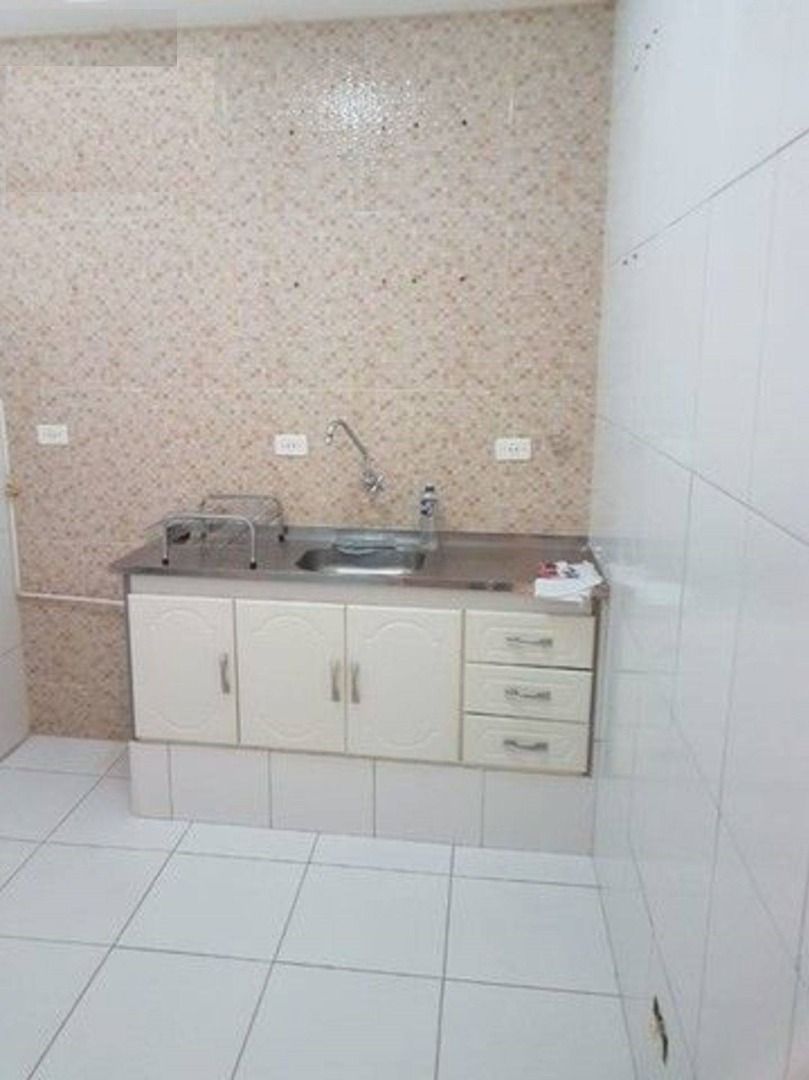 Apartamento à venda com 1 quarto, 40m² - Foto 11