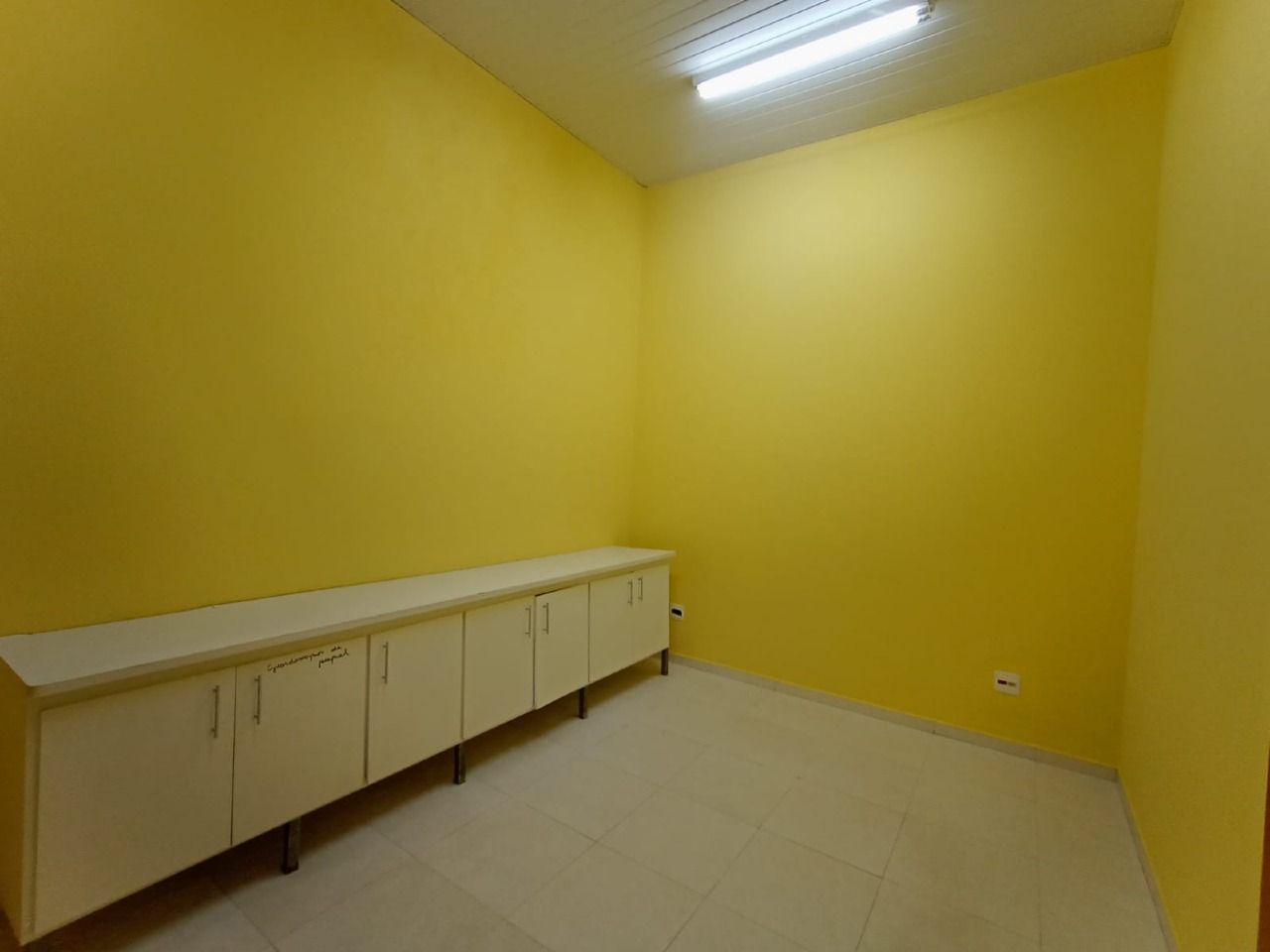 Loja-Salão para alugar, 198m² - Foto 2