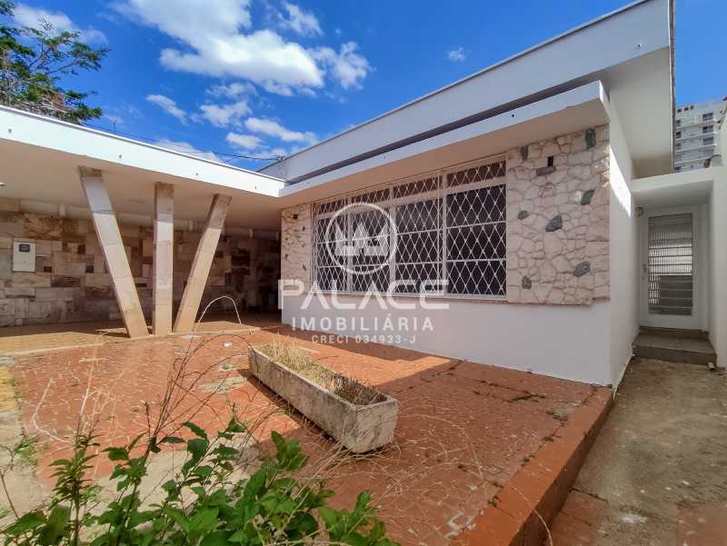 Casa, 3 quartos, 224 m² - Foto 2