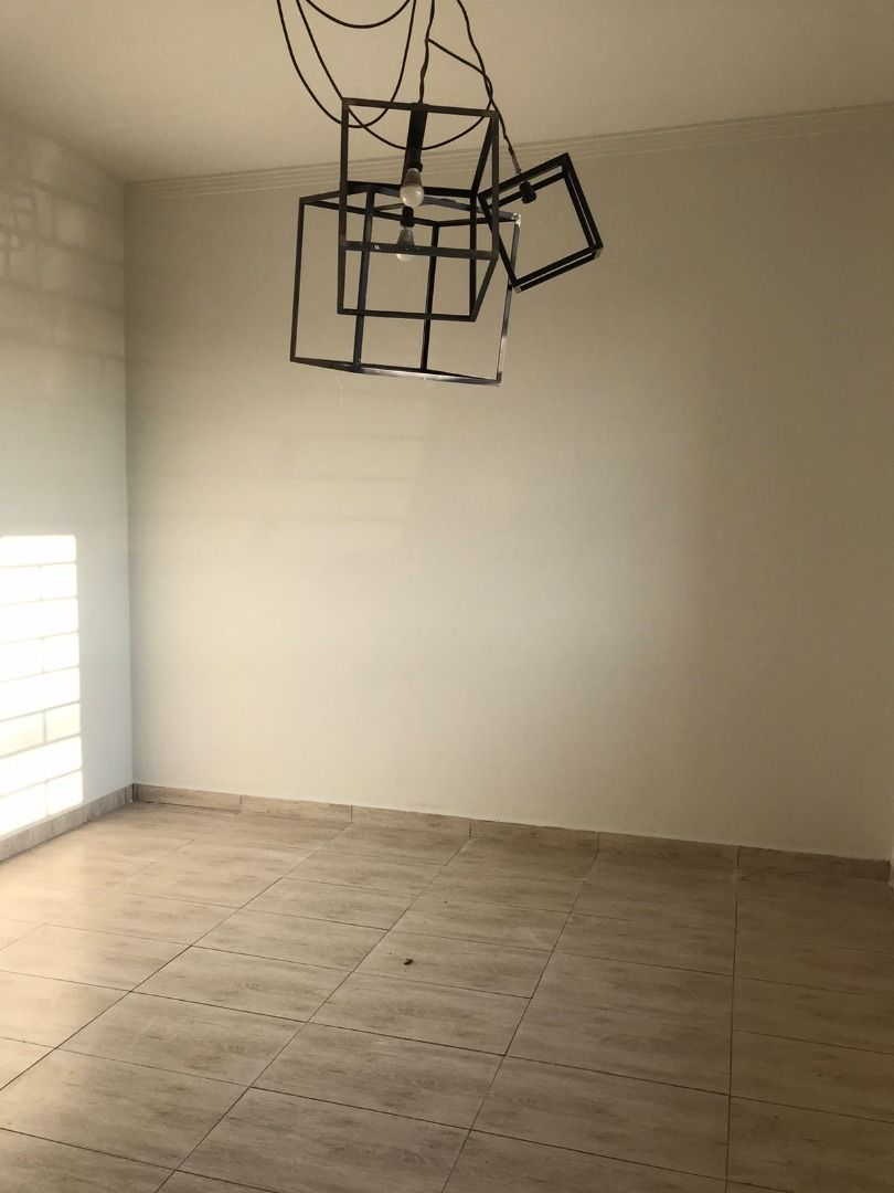 Casa Comercial à venda e aluguel com 3 quartos, 180m² - Foto 11