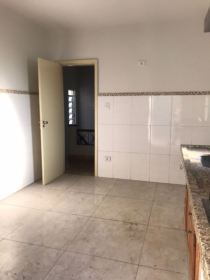 Casa Comercial à venda e aluguel com 3 quartos, 180m² - Foto 18