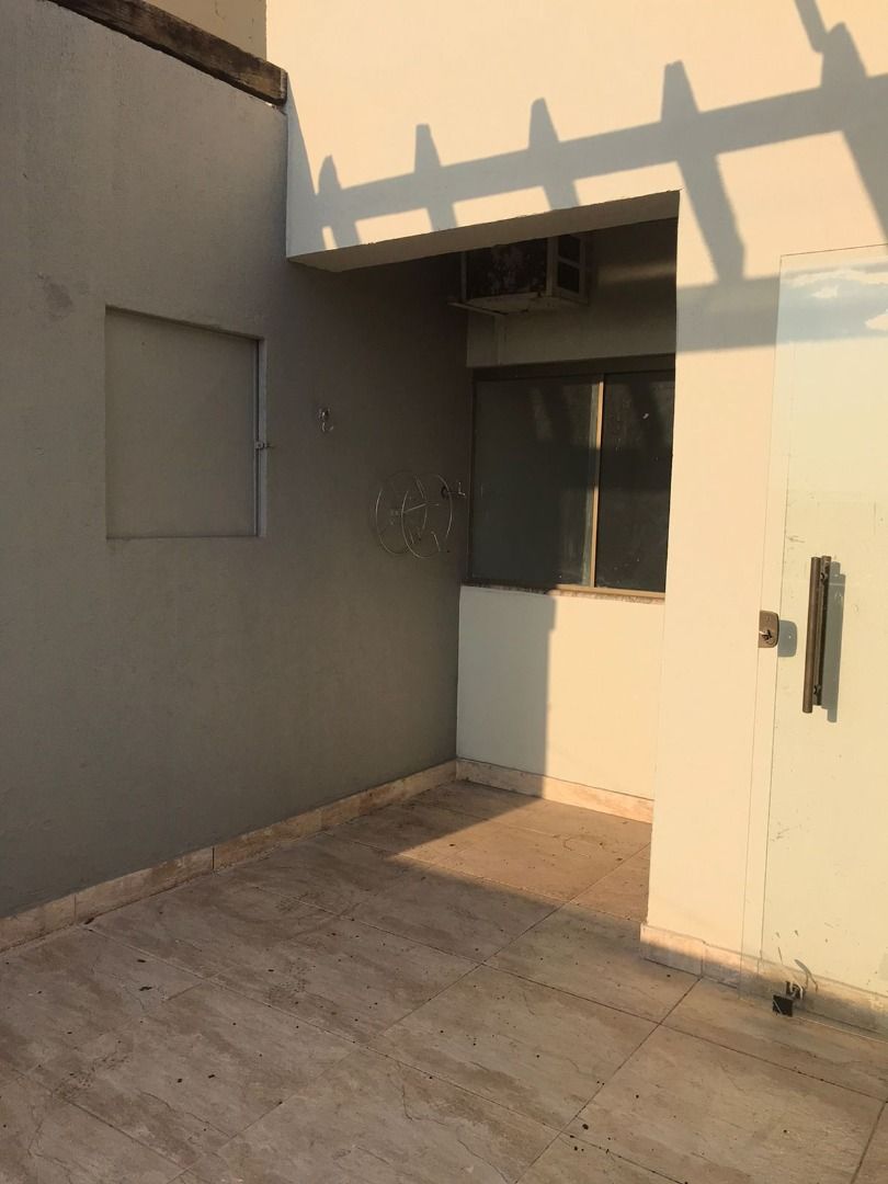 Casa Comercial à venda e aluguel com 3 quartos, 180m² - Foto 4