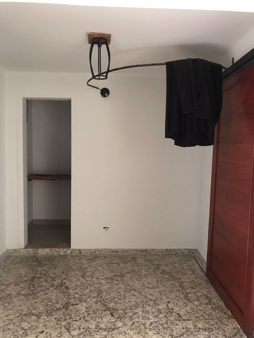 Casa Comercial à venda e aluguel com 3 quartos, 180m² - Foto 6