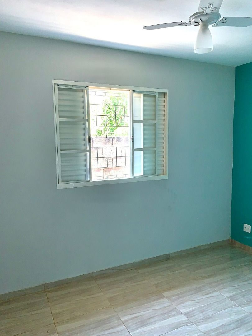 Casa à venda com 2 quartos, 100m² - Foto 12