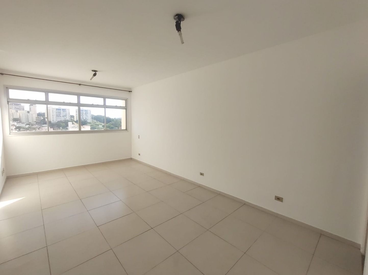 Apartamento para alugar com 1 quarto, 35m² - Foto 4