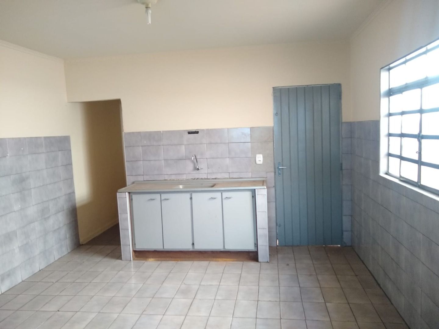 Casa Comercial à venda e aluguel com 2 quartos, 222m² - Foto 4