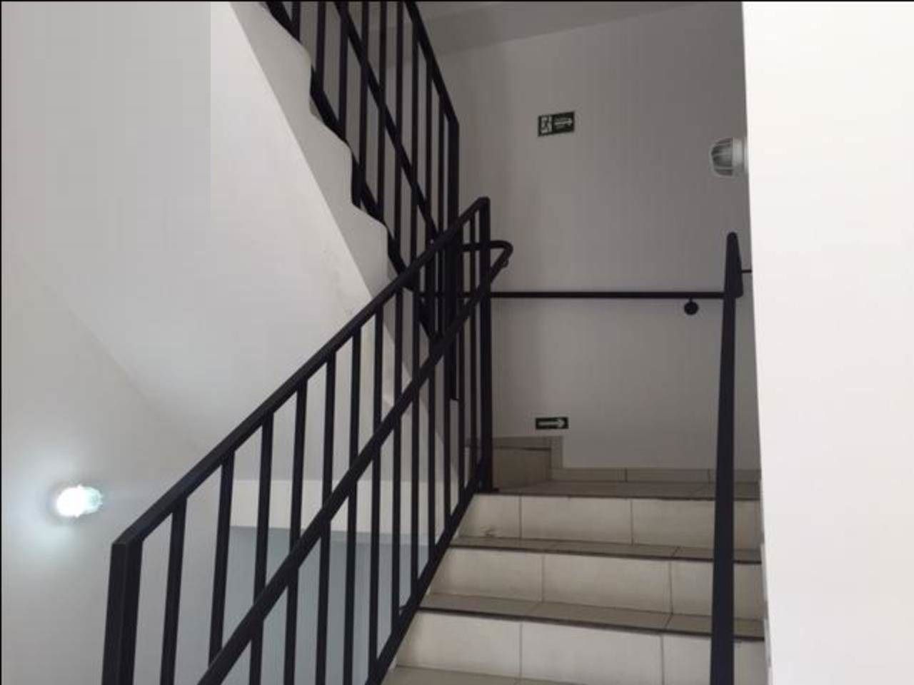 Apartamento à venda com 2 quartos, 600m² - Foto 12