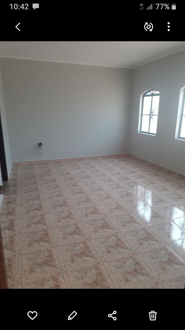 Casa à venda com 4 quartos, 200m² - Foto 15