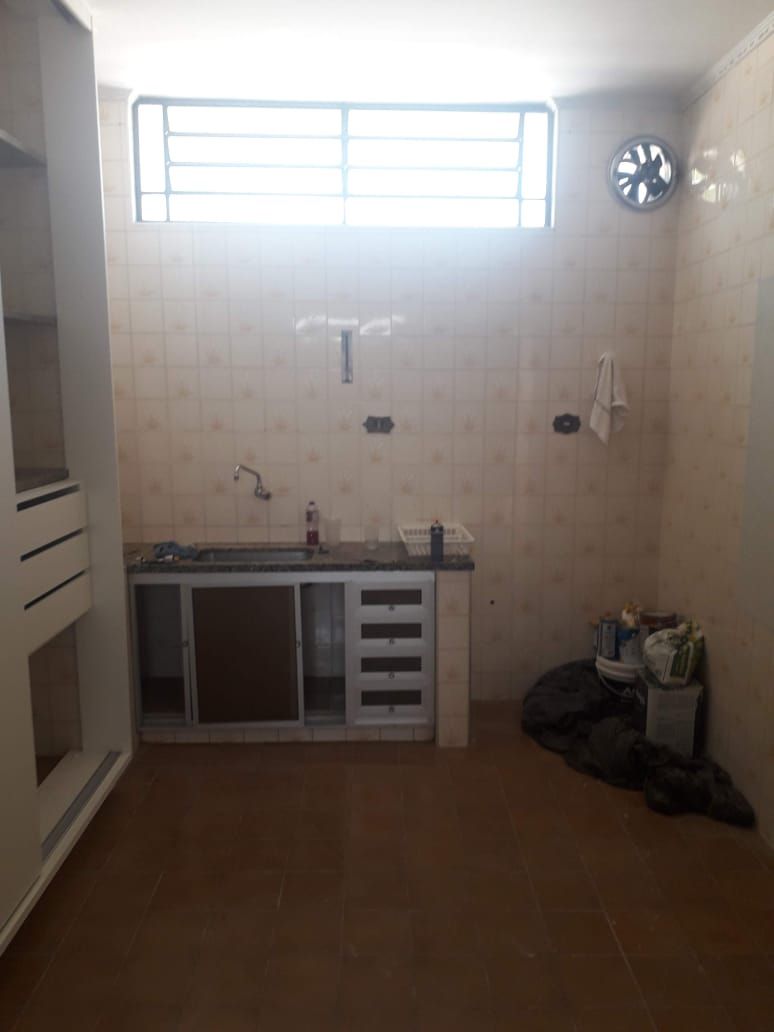 Casa à venda com 4 quartos, 200m² - Foto 6