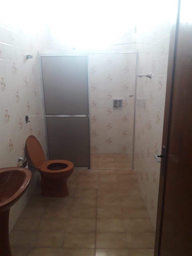 Casa à venda com 4 quartos, 200m² - Foto 8