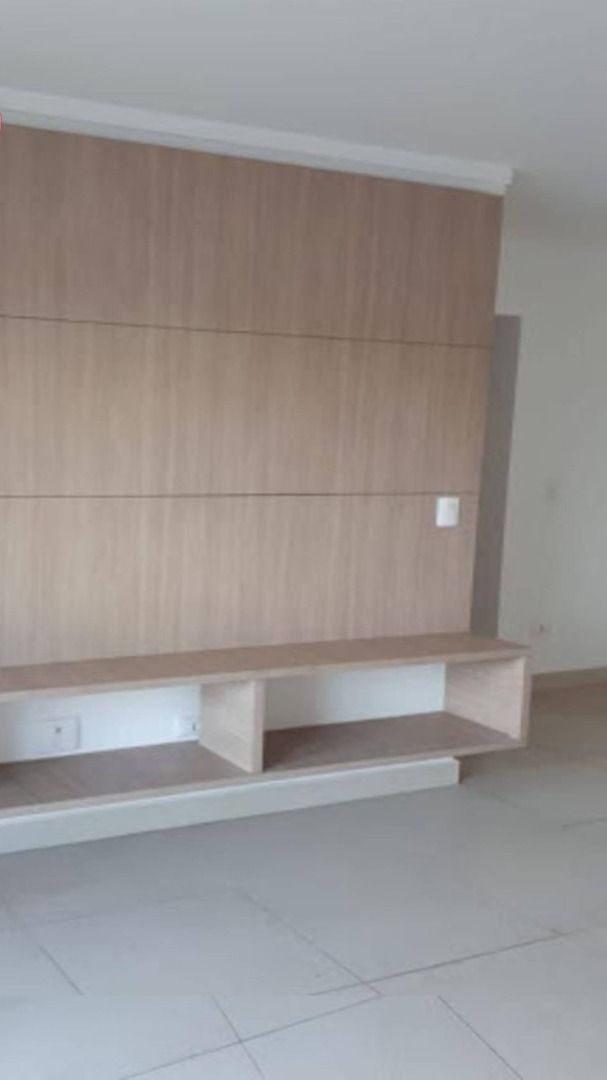 Apartamento à venda com 3 quartos, 102m² - Foto 2