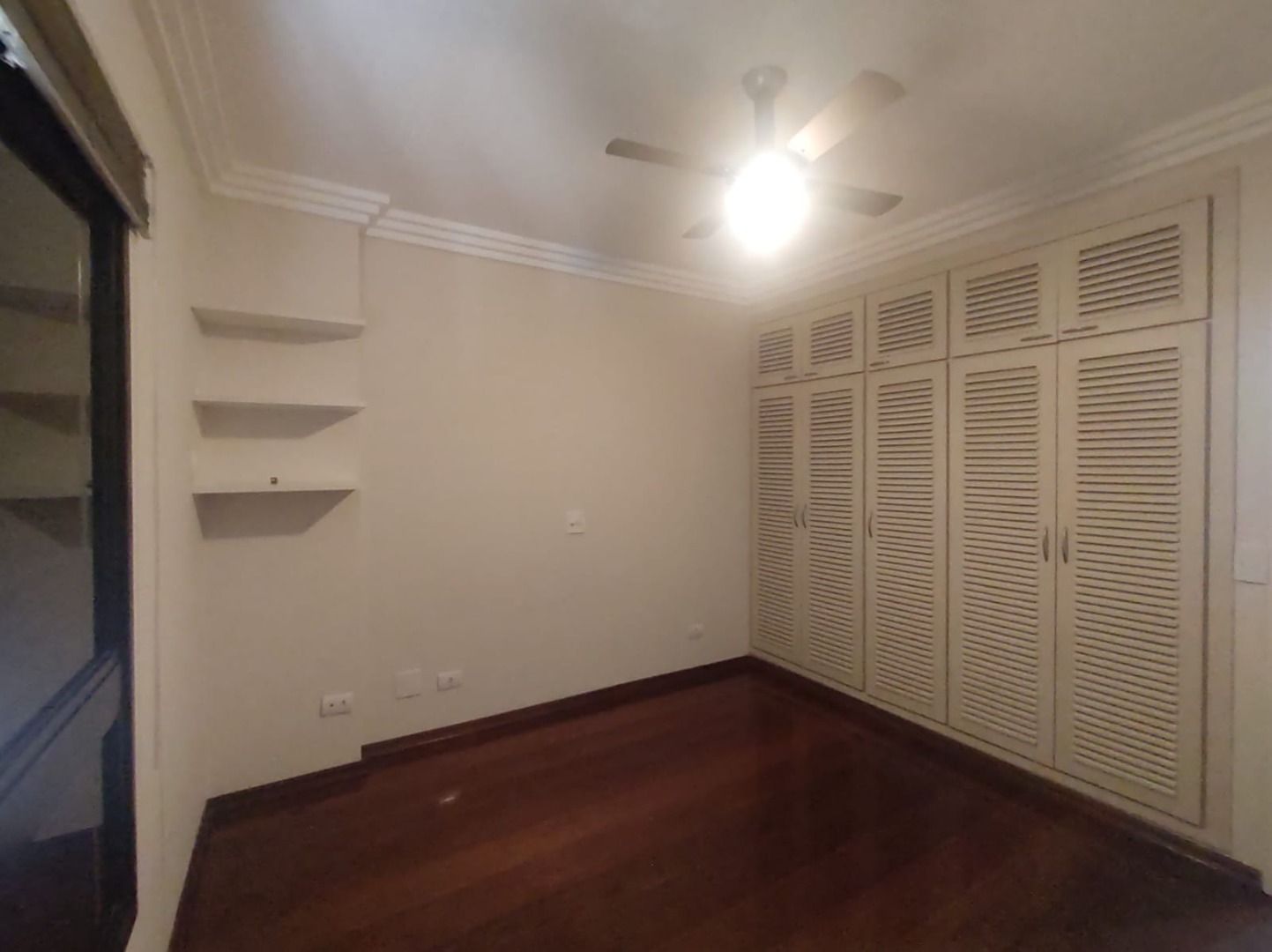 Apartamento para alugar com 3 quartos, 163m² - Foto 13