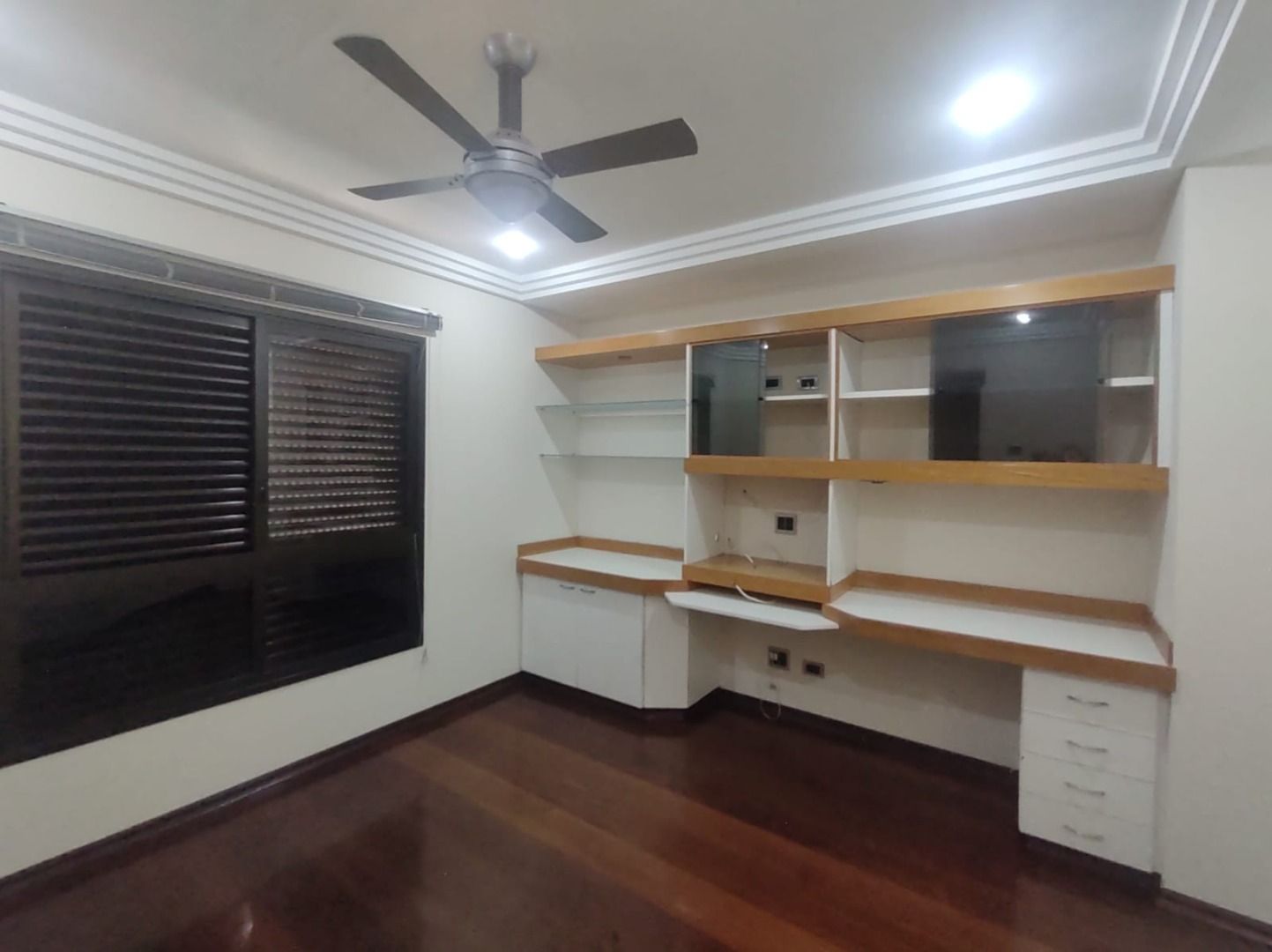 Apartamento para alugar com 3 quartos, 163m² - Foto 18