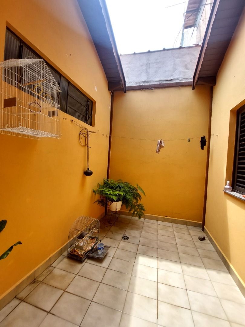 Casa à venda com 3 quartos, 185m² - Foto 14