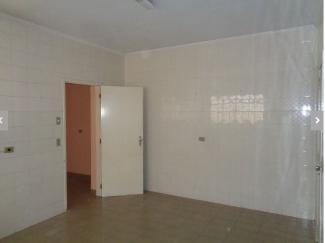 Casa para alugar com 3 quartos, 270m² - Foto 12