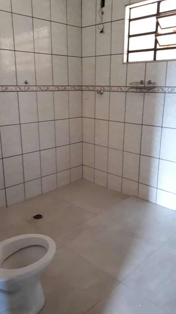 Chácara à venda com 3 quartos, 200m² - Foto 11