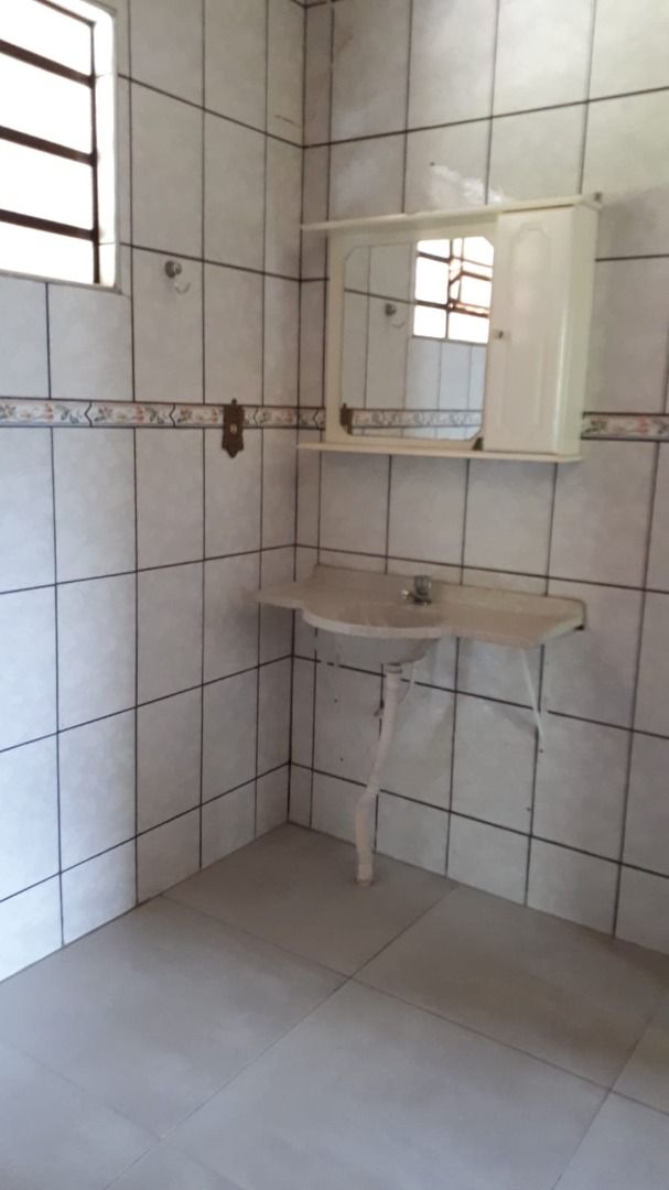 Chácara à venda com 3 quartos, 200m² - Foto 12