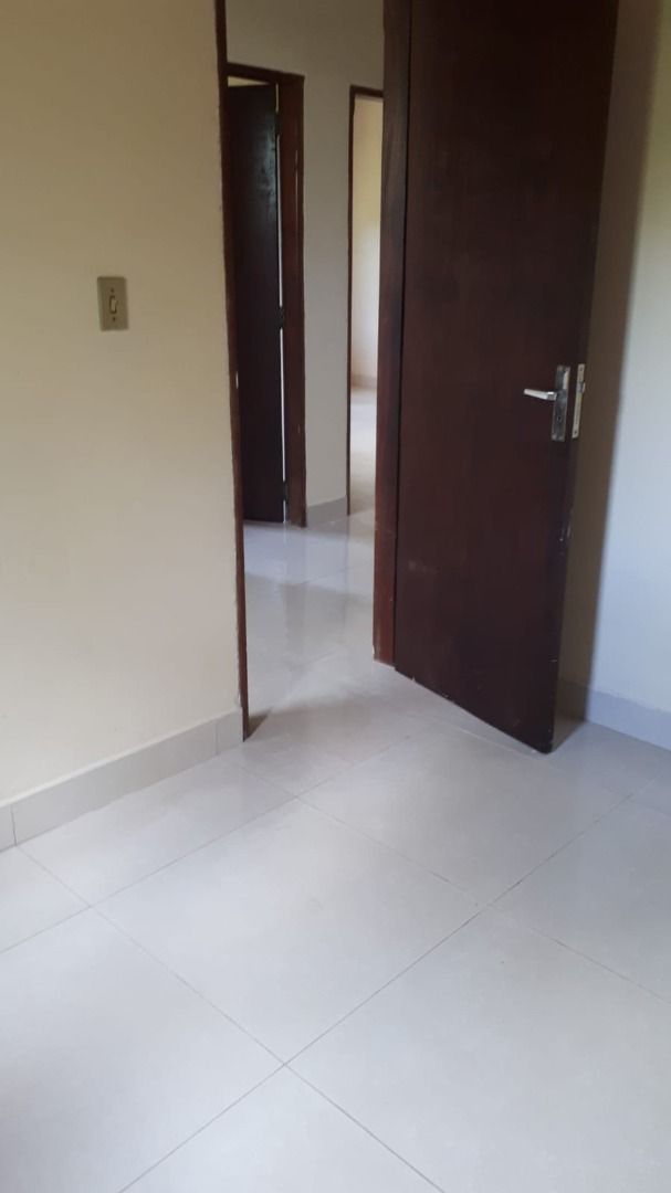 Chácara à venda com 3 quartos, 200m² - Foto 9