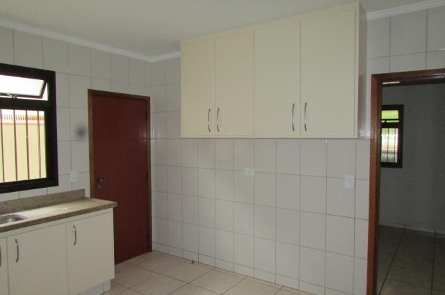 Casa para alugar com 3 quartos, 91m² - Foto 5