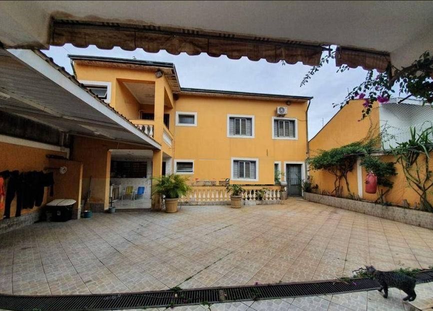 Casa à venda com 5 quartos, 203m² - Foto 2