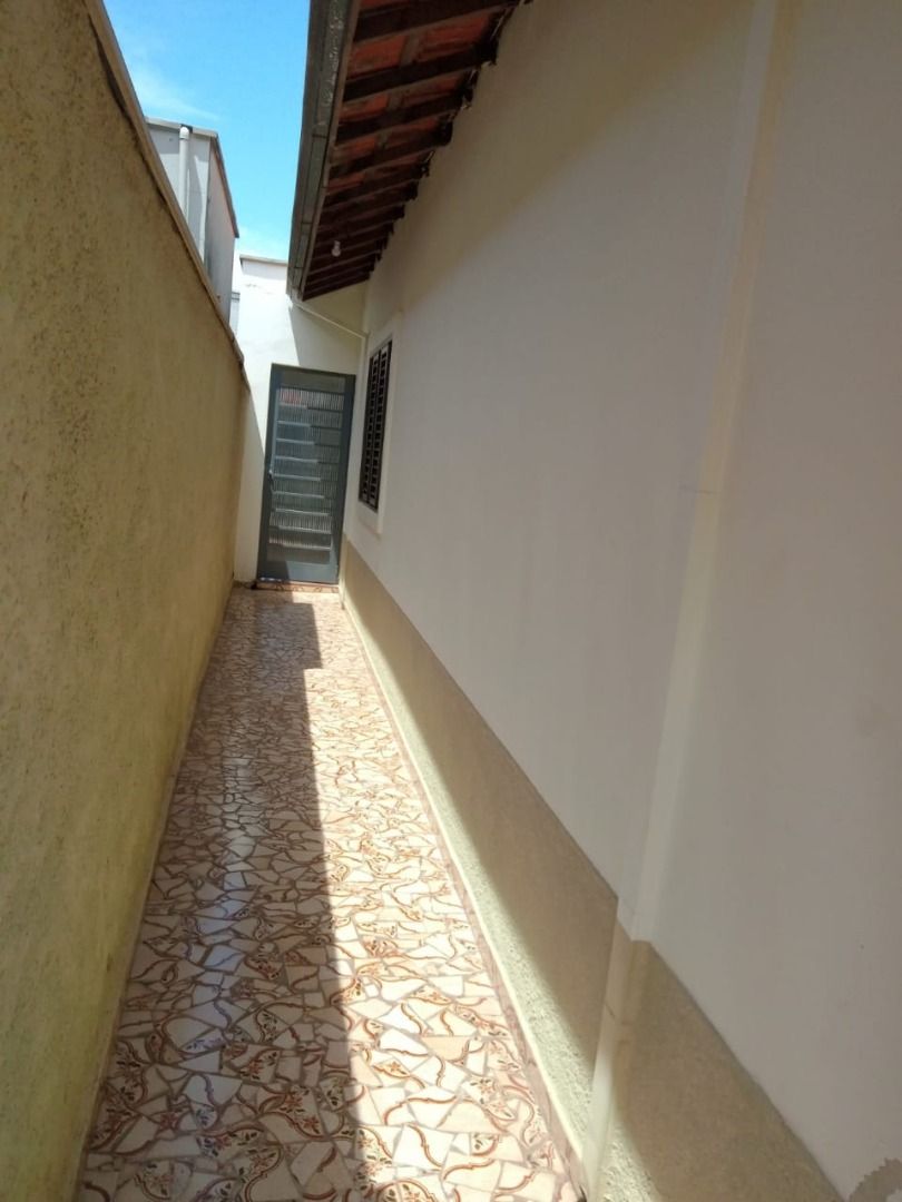 Casa à venda com 2 quartos, 84m² - Foto 19