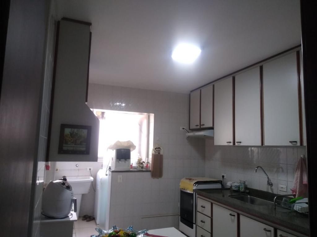 Apartamento à venda com 2 quartos, 74m² - Foto 3