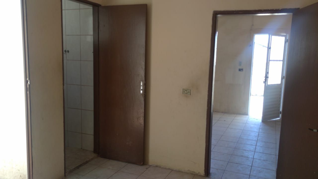 Casa à venda com 4 quartos, 150m² - Foto 4