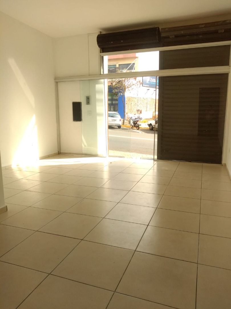 Loja-Salão para alugar, 58m² - Foto 2