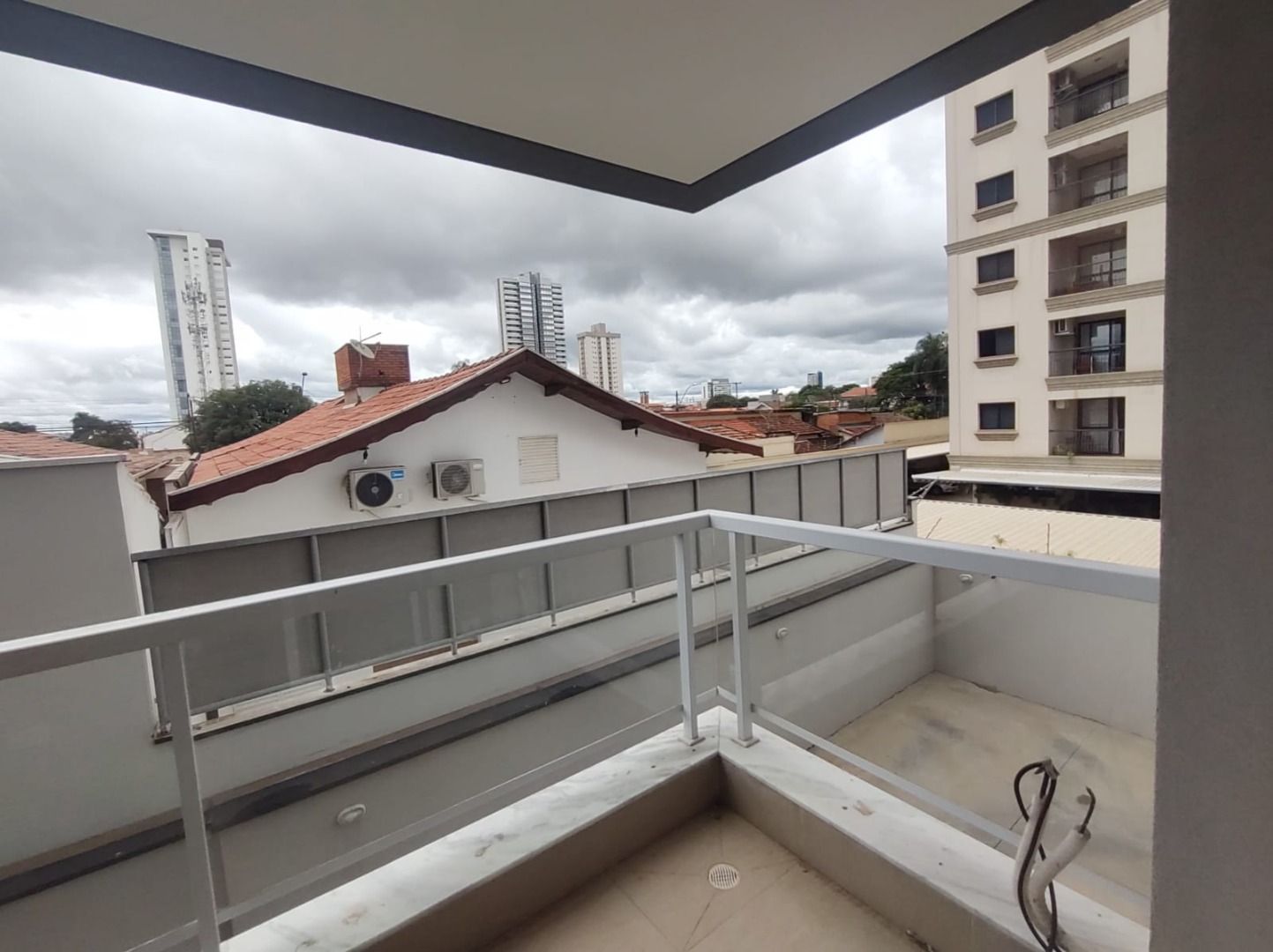 Apartamento à venda com 1 quarto, 47m² - Foto 11