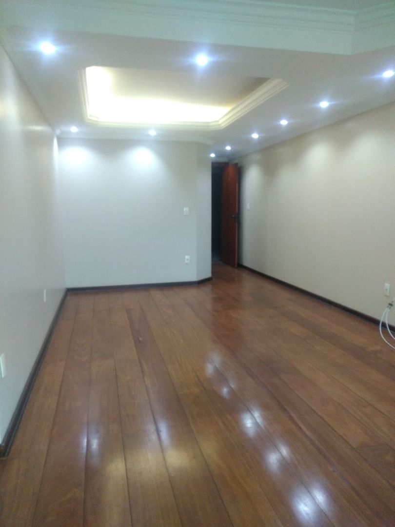 Apartamento à venda com 3 quartos, 113m² - Foto 4
