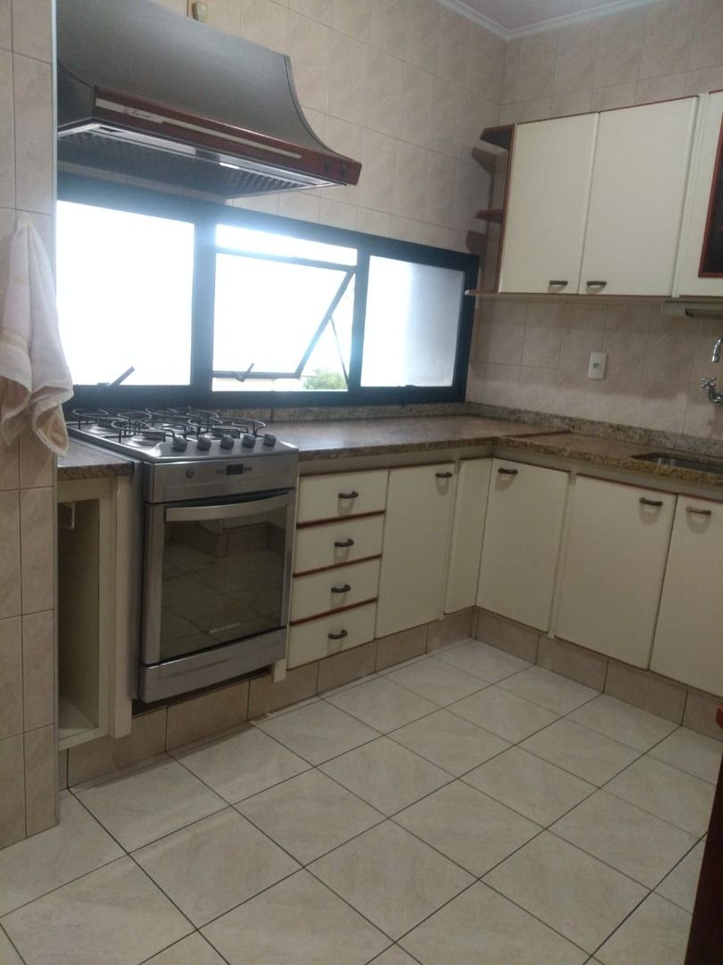 Apartamento à venda com 3 quartos, 113m² - Foto 7