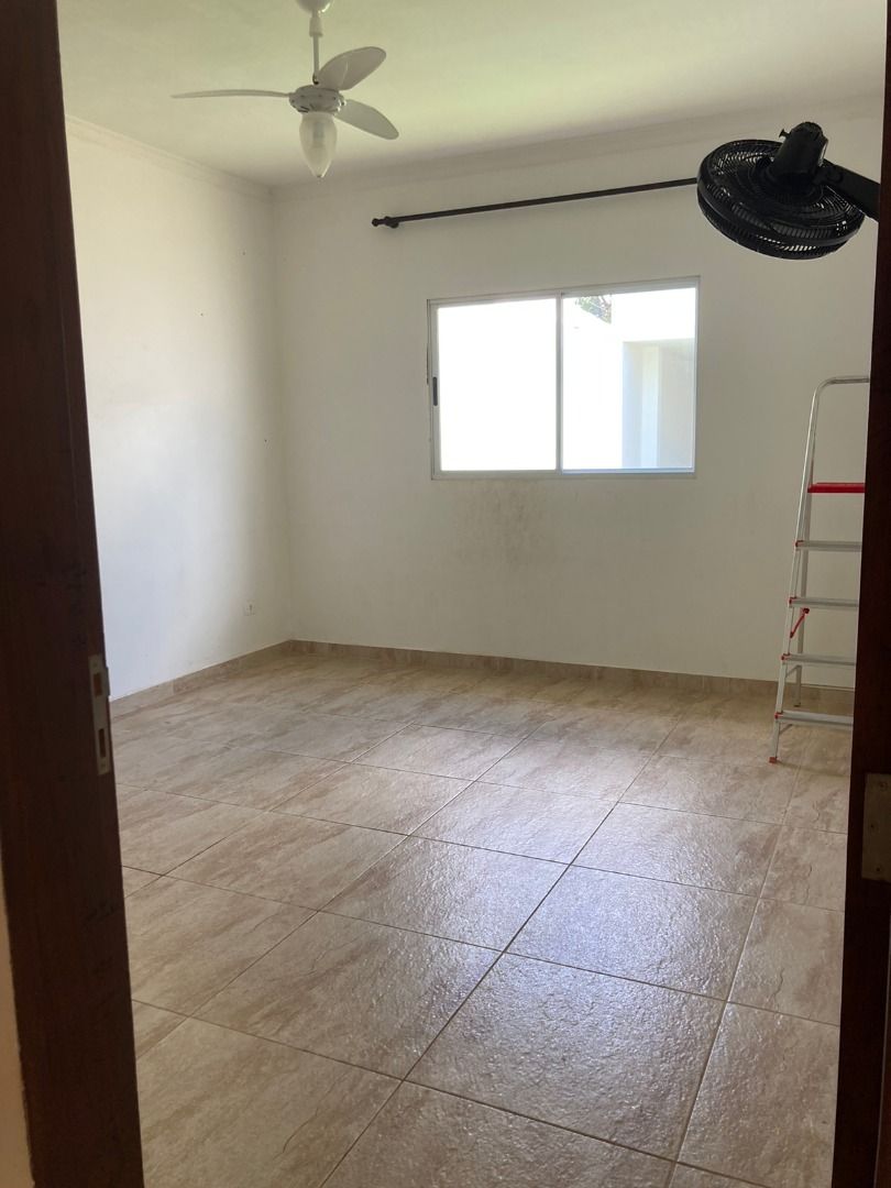 Casa à venda com 2 quartos, 158m² - Foto 12