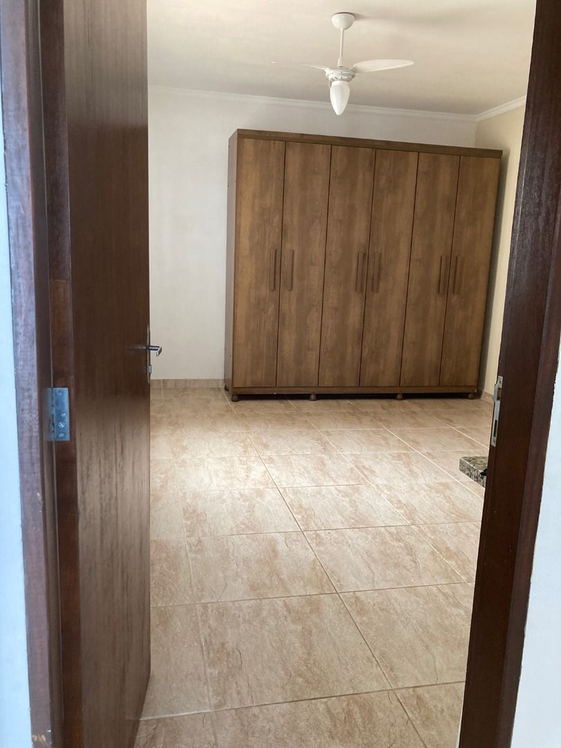 Casa à venda com 2 quartos, 158m² - Foto 9