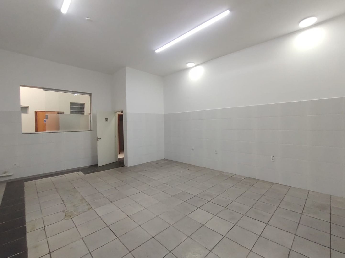 Loja-Salão para alugar, 261m² - Foto 19