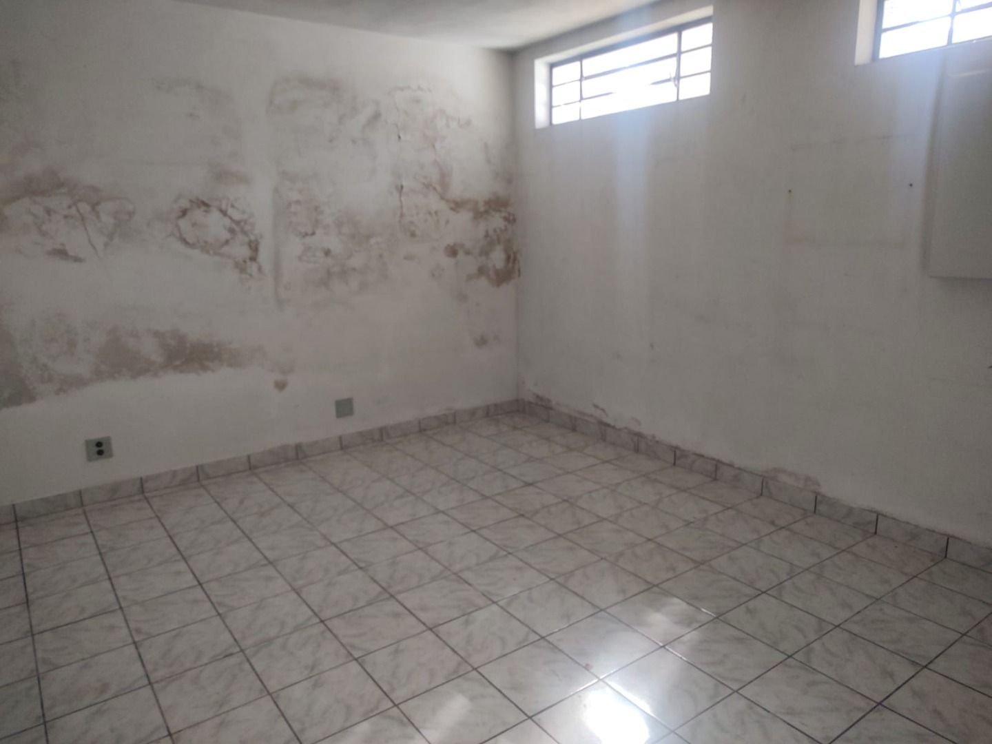 Casa Comercial à venda com 3 quartos, 248m² - Foto 13