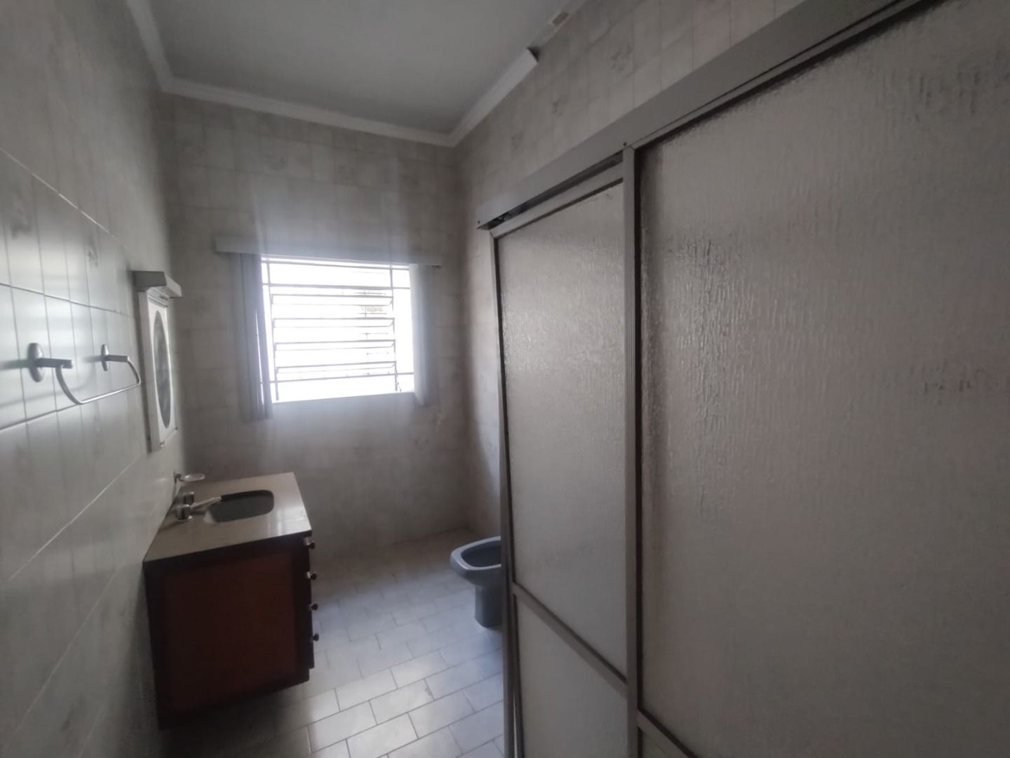 Casa Comercial à venda com 3 quartos, 248m² - Foto 6