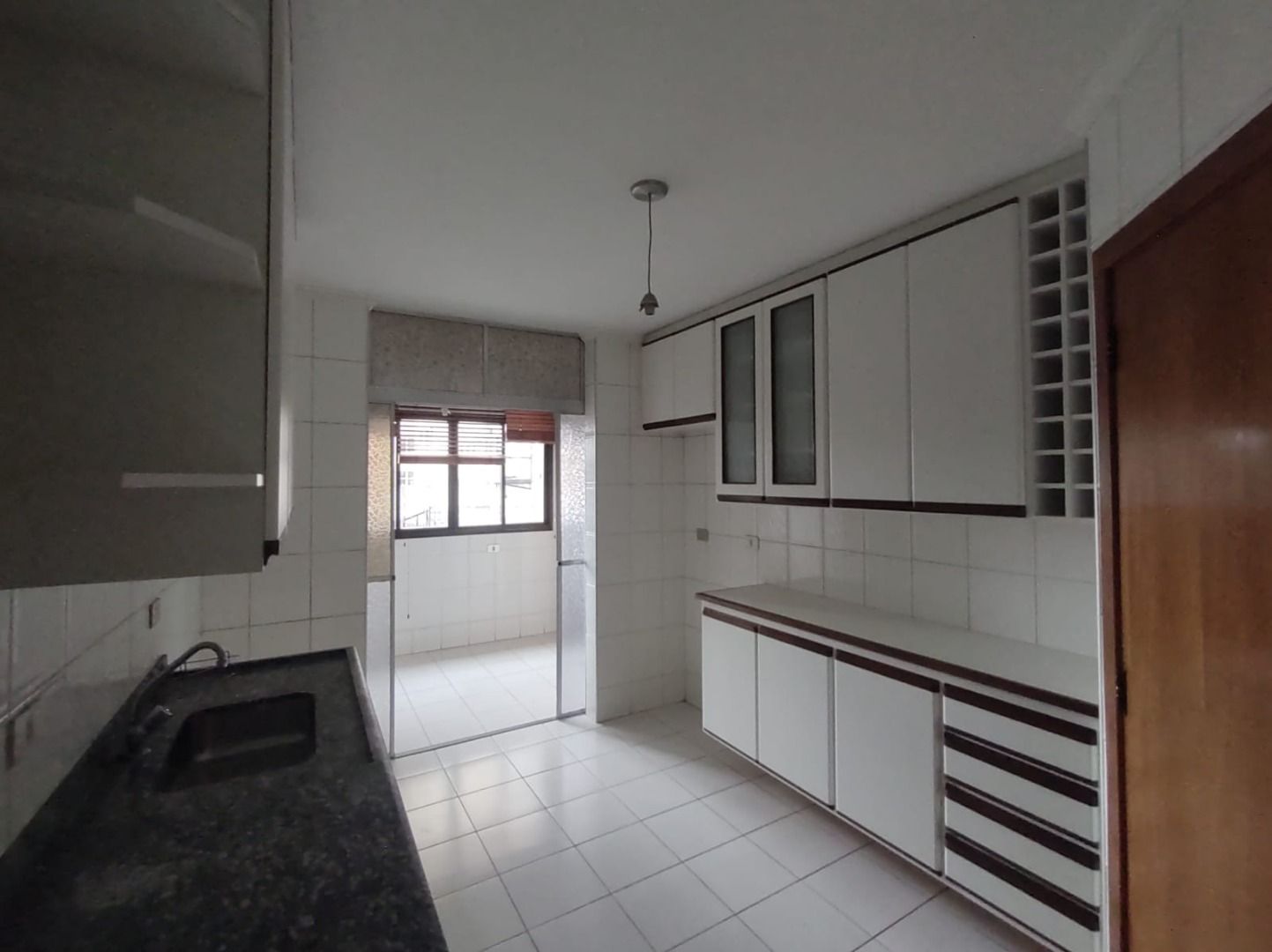 Apartamento à venda com 3 quartos, 127m² - Foto 4