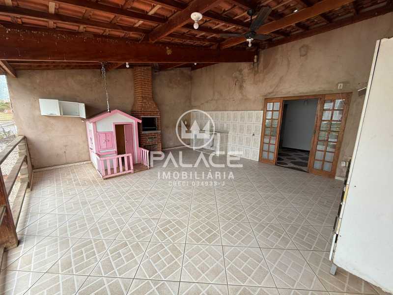 Casa à venda e aluguel com 4 quartos, 179m² - Foto 11