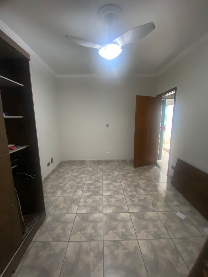 Casa à venda com 3 quartos, 190m² - Foto 23