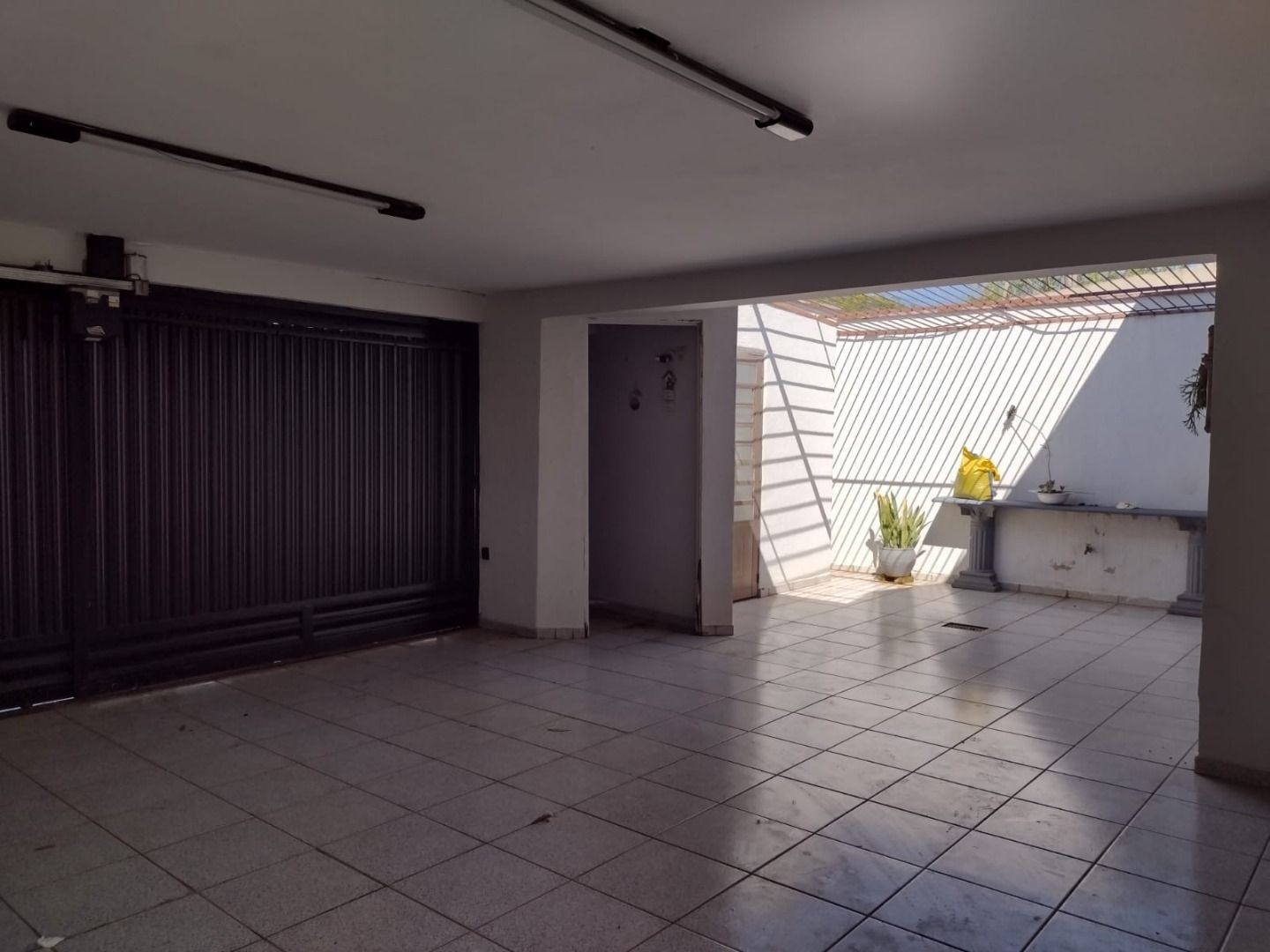 Casa à venda com 3 quartos, 190m² - Foto 3