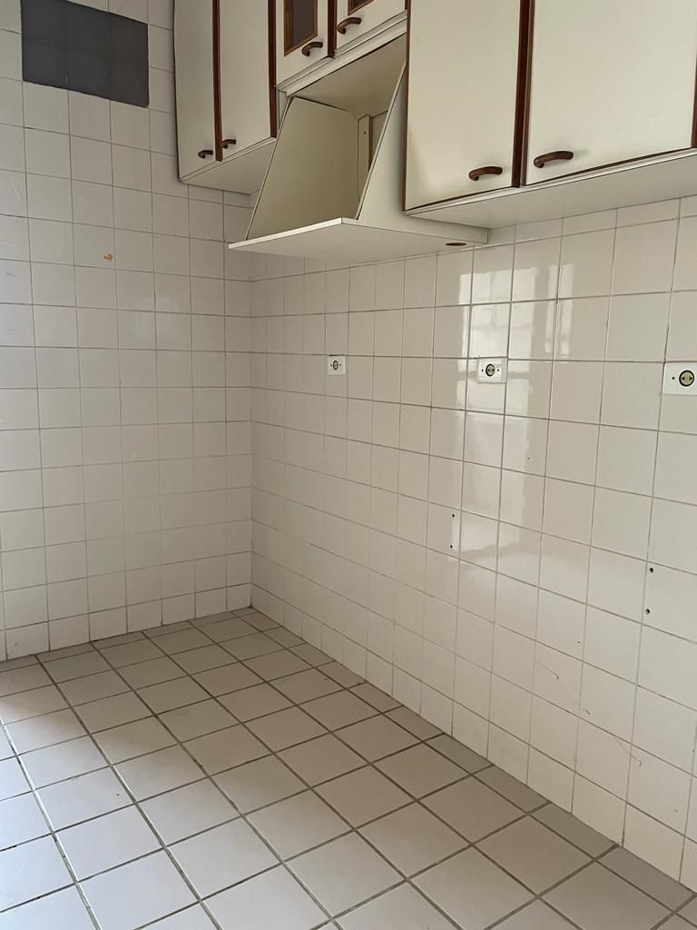 Apartamento à venda com 3 quartos, 76m² - Foto 22