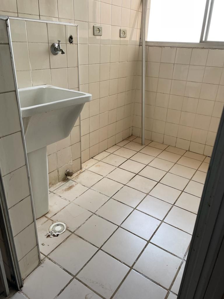 Apartamento à venda com 3 quartos, 76m² - Foto 4