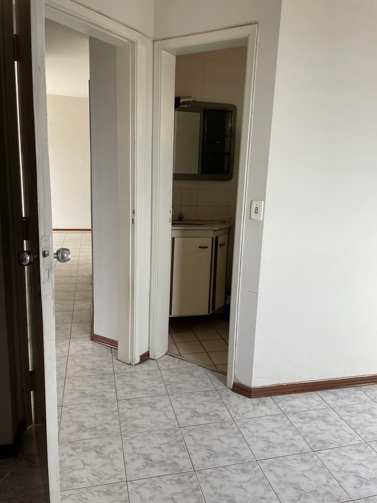 Apartamento à venda com 3 quartos, 76m² - Foto 9