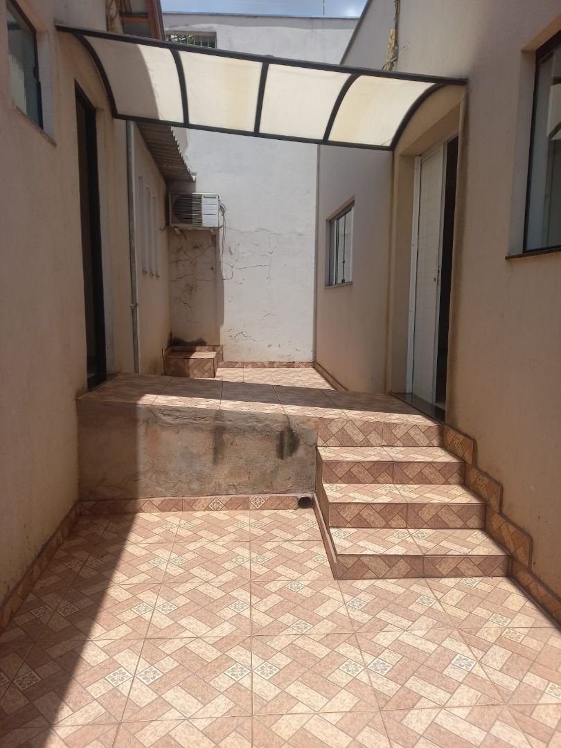 Casa Comercial à venda, 140m² - Foto 11